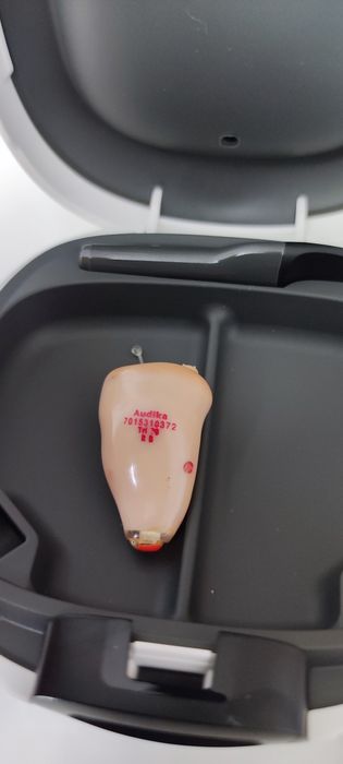 Apara auditiv/Proteză   Audika
