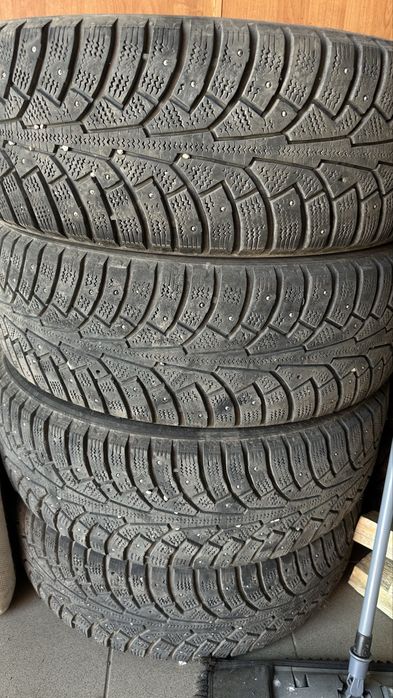 Продам резину 225/60/17
