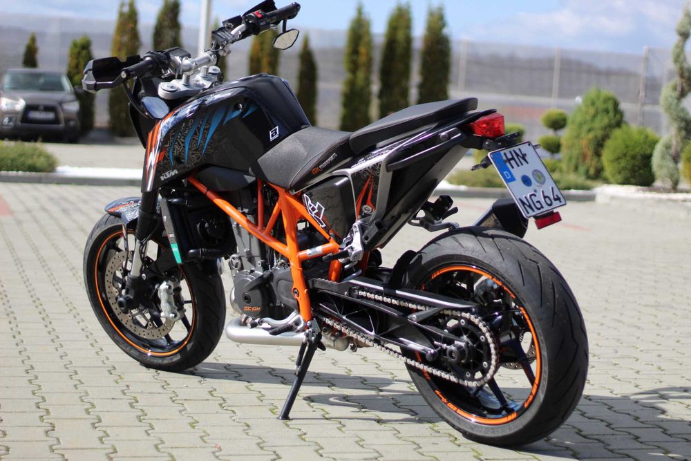 KTM Duke 690 R-ABS,stare foarte buna,2014,recent adus