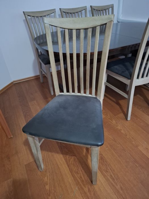 Masă lemn masiv cu 6 scaune