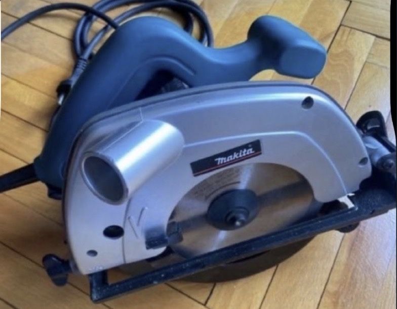 5604RFierastrau/Circular-Makita(Japan), 950WNou/Nefolosit, original.