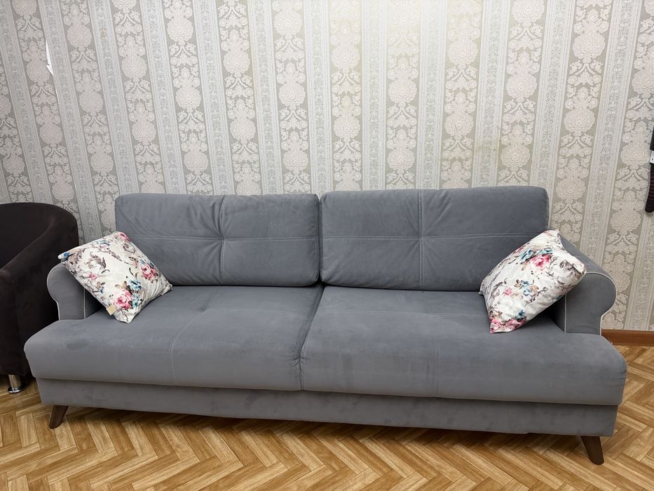 Удобный практивный диван