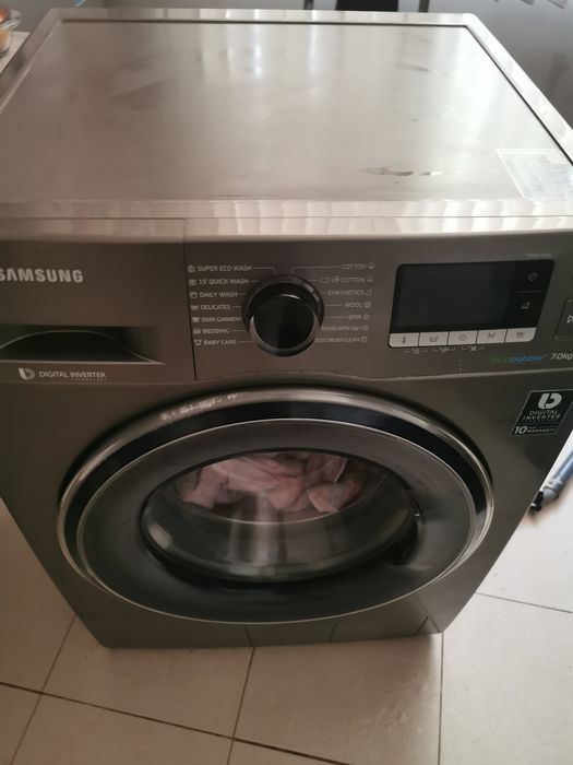 Продавам пералня самсунг