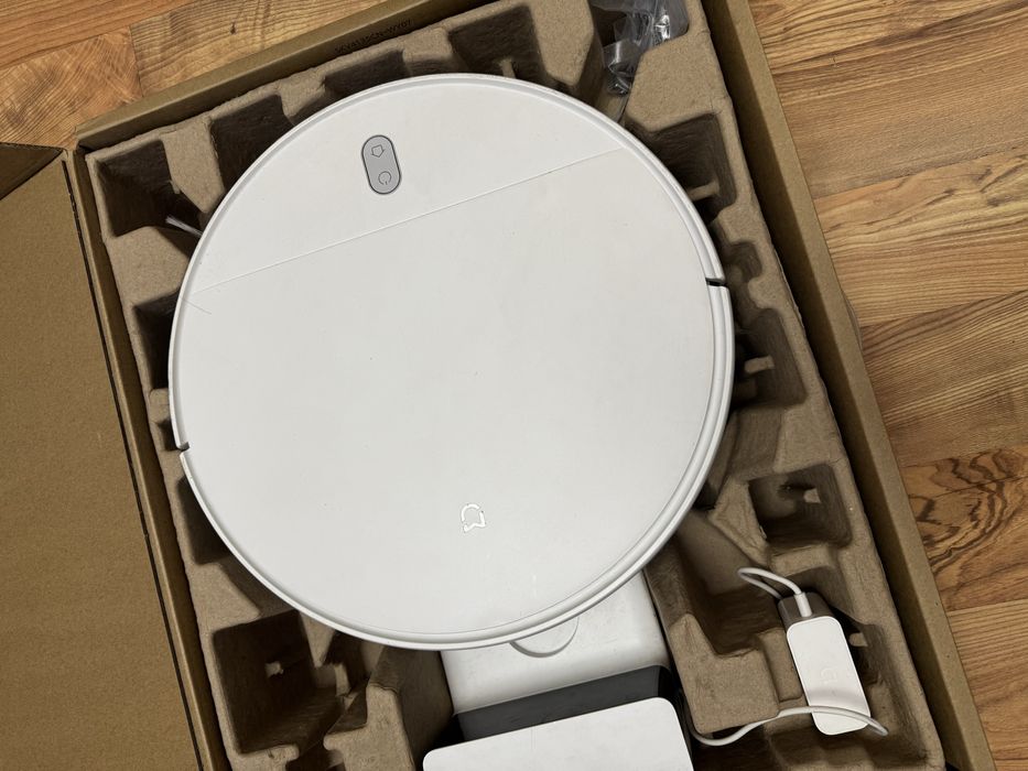 Продам робот пылесос