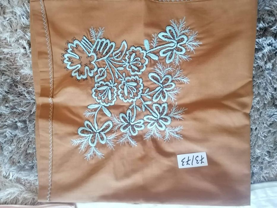 Карета от плат с бродерия