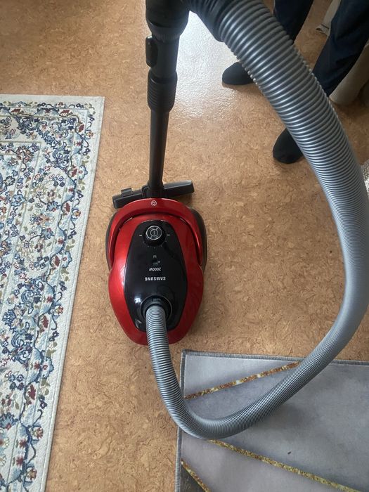 Новый пылесос Samsung 2000W