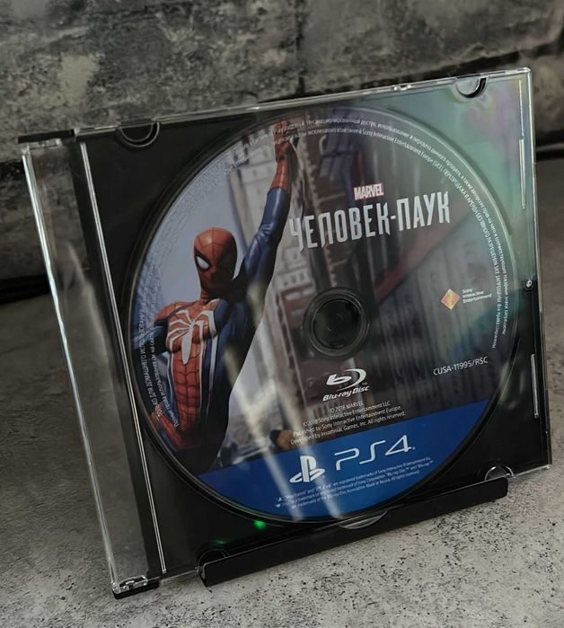 Продам диск Marvel Человек Паук PS4
