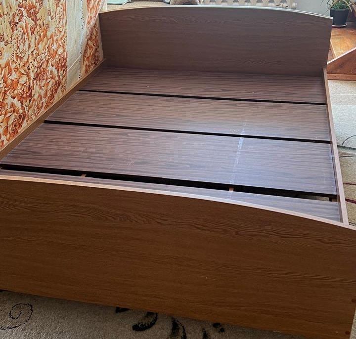 Кровать двухспальная