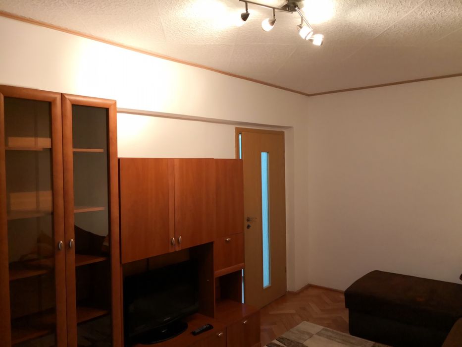 Vând apartament 2 camere decomandat