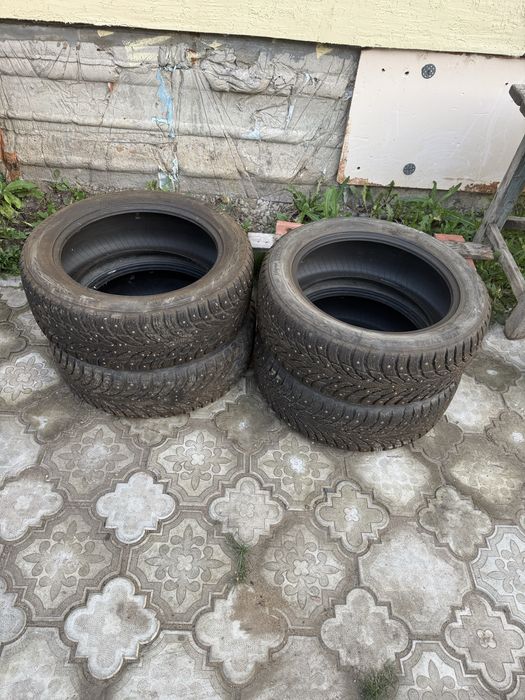 Продам зимние шины