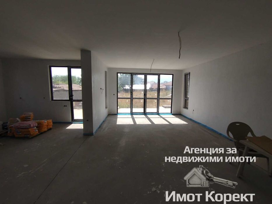 Продава се Къща в с. Червен, Област Пловдив - 426 кв.м за 468 €/кв.м - Снимка #18
