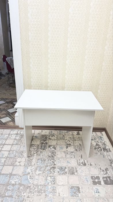 Продаю письменный стол