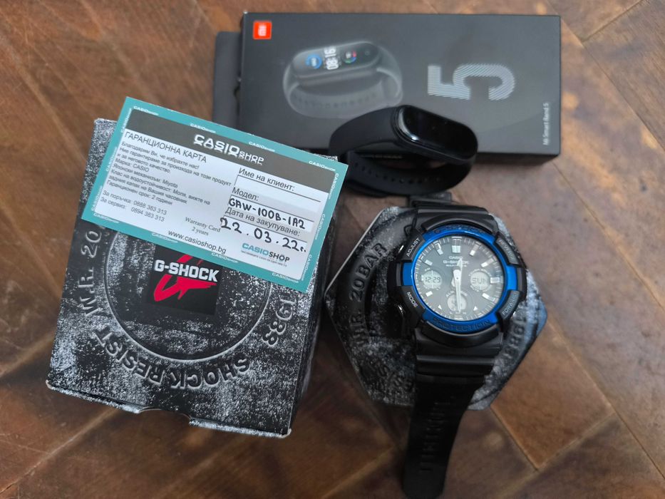 Часовник G-Shock, смарт гривна Xiaomi, слушалки JBL