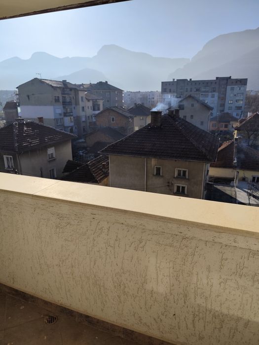 Продавам Мезонет и Гараж