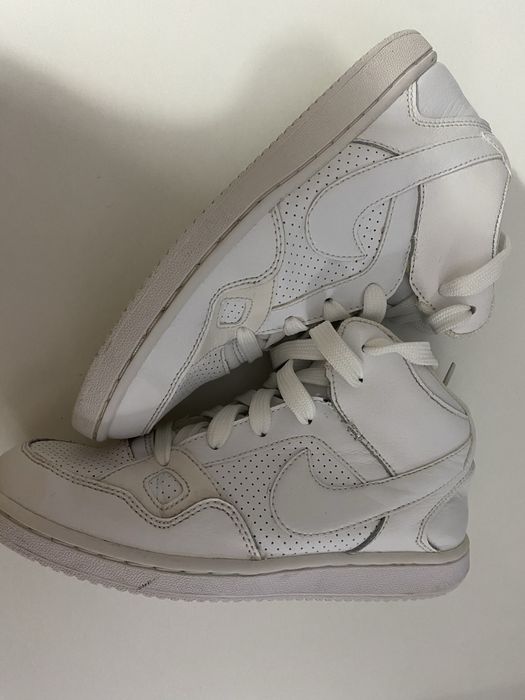 Adidasi nike, marimea 33.5