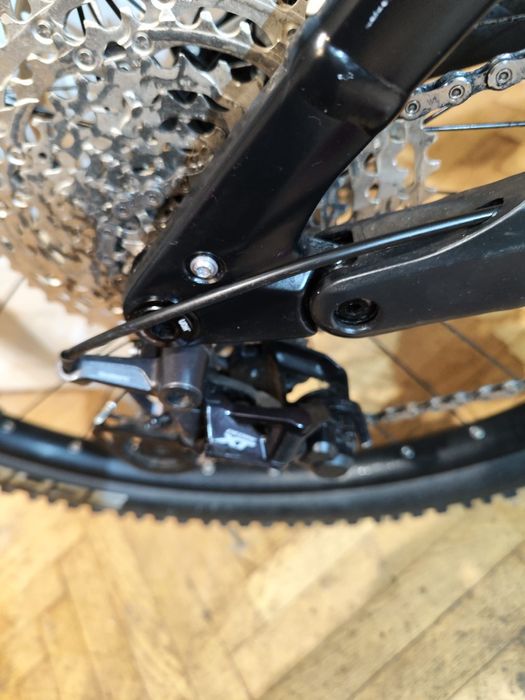 Cube full electrica  one44 800w smart 353 km