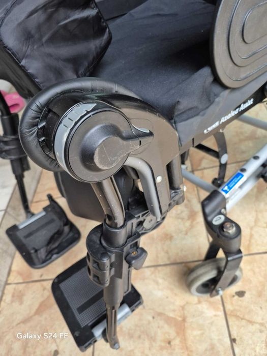 carut carucior handicap dizabilitati scaun cu rotile
