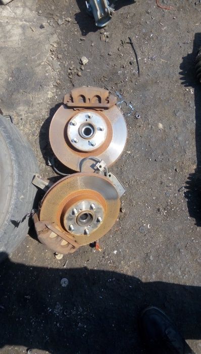 Тормозные диски и ступицы