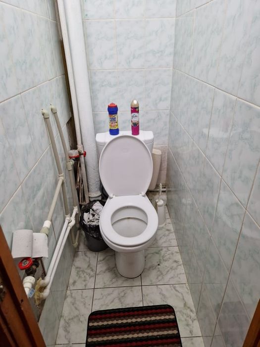 Продаётся 2 комн район 4 мкрн