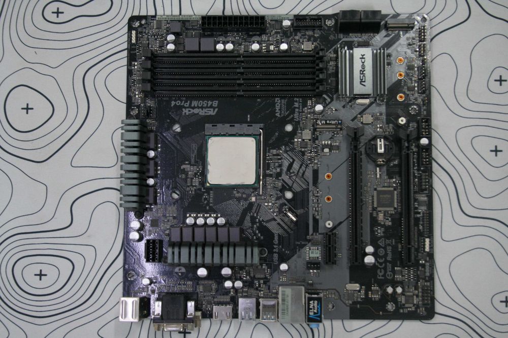Материнская Плата B450 Gigabyte