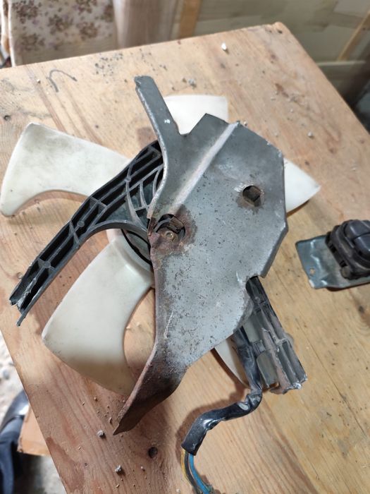 Продам запчасть б/у на максима А32