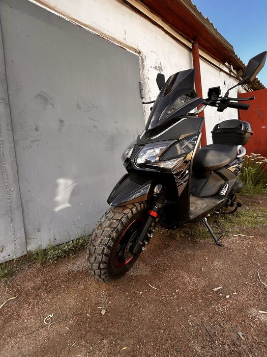 Продаю  скутер BWS R-Samurai черный