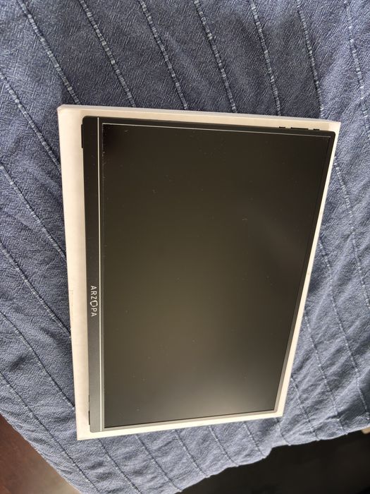 Vand monitor portabil Arzopa Z1RC 16” 2.5K in garantie