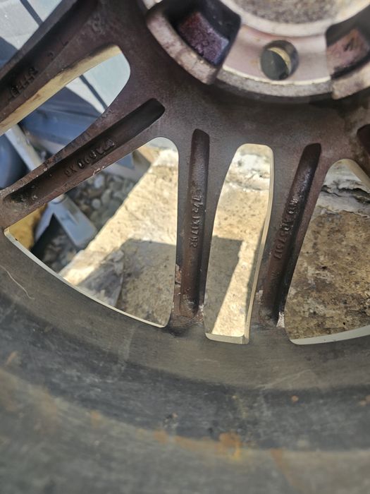 Jante aliaj R17 cu distanta prezoane 5x112