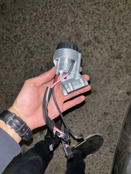 Замок зажигания приора