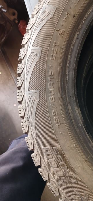 Резина зимняя на 15