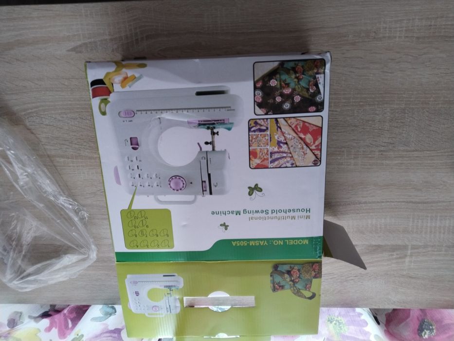 Продам швейную машинку