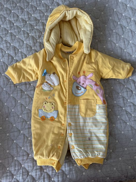Продам детские комбинезоны