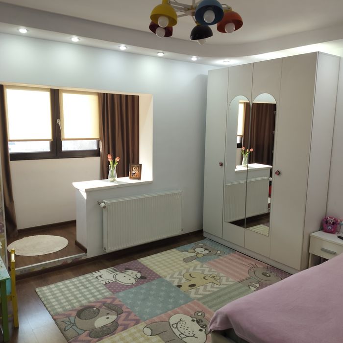 Vând apartament 2 camere