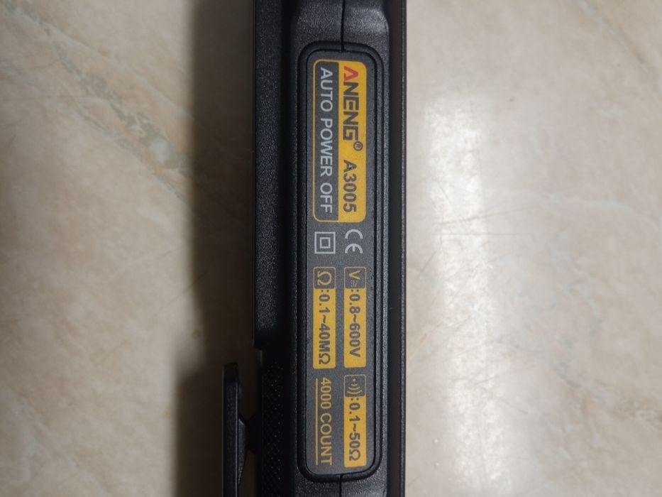 Мультиметр в виде ручки