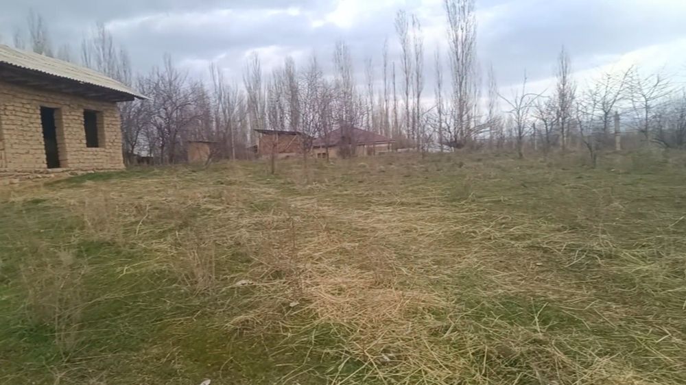 Участка srochna sotiladi 12 sotix