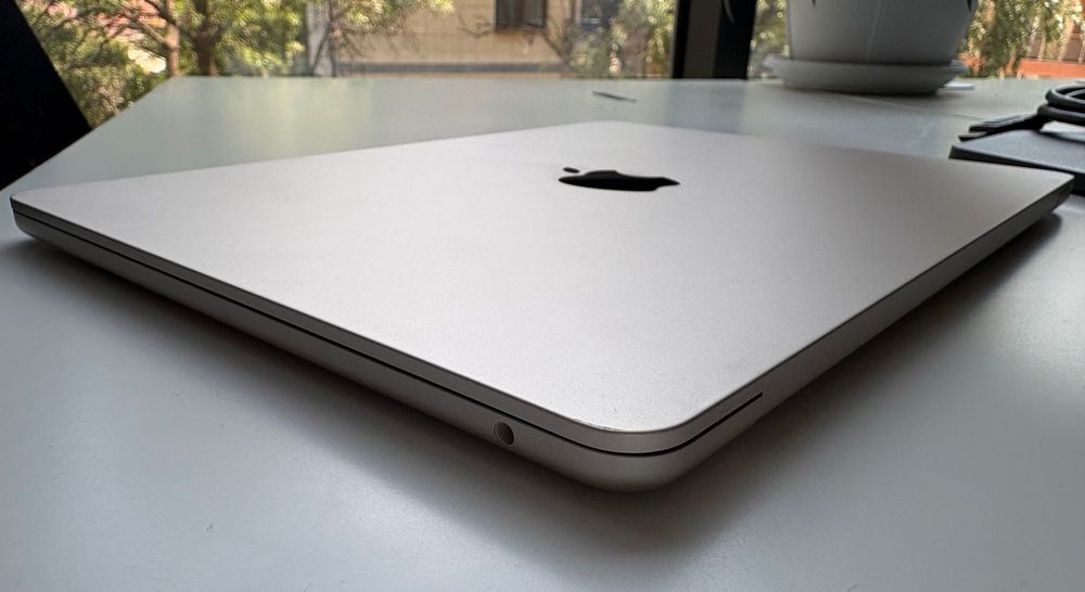 Apple Macbook Air 2022 13' M2 256GB