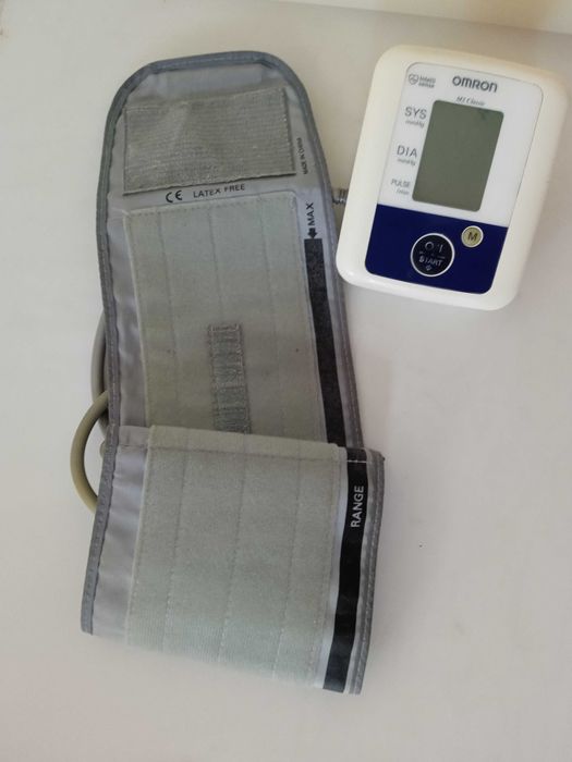 Апарат Omron за измеряване на кръвно налягане
