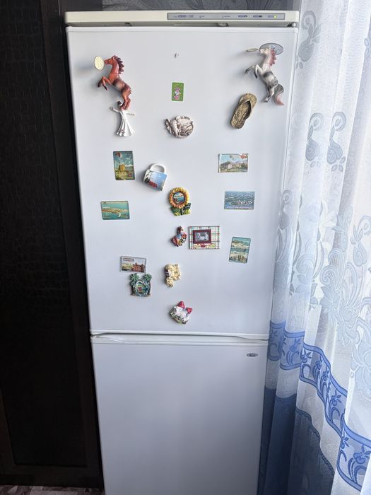 Продам холодильник