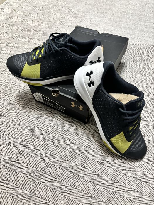 Кроссовки, новые кроссовки, Under Armour