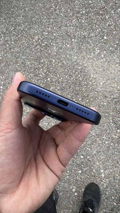 iPhone 17 Pro Blue Titan, cu 100% baterie
