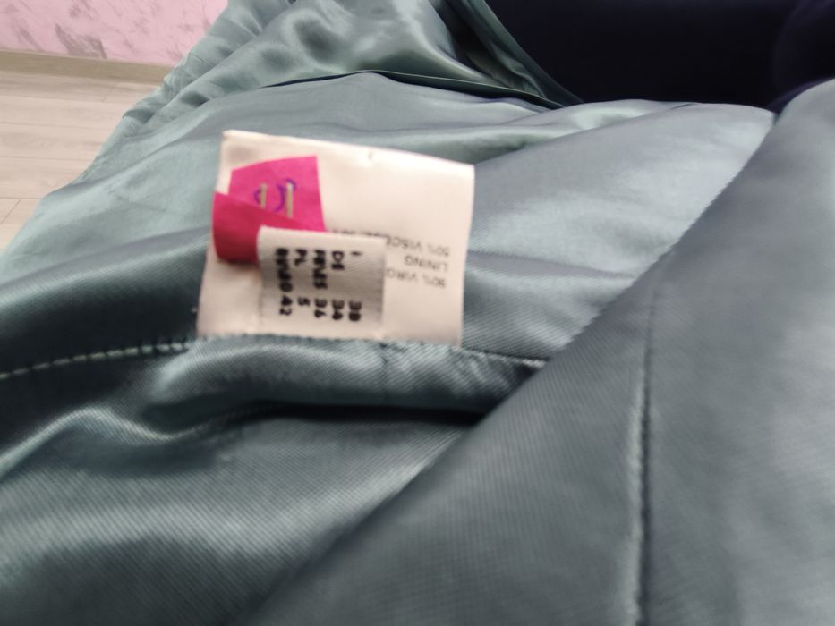 Елегантно тъмно синьо дамско палто р-р42 Bobo Zander