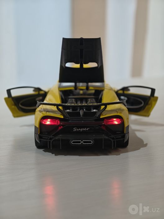 Bugatti Chiron Pur Sport 1:24 новая