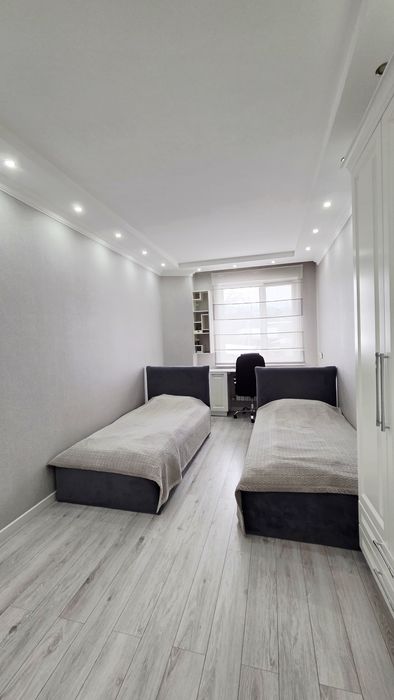 Медеуский р-н 4ком квартира у парка