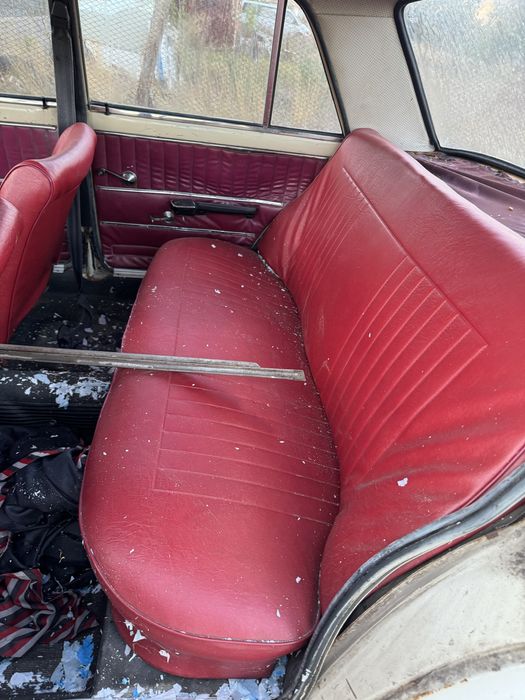 Lada2101/Лада 2101/Жигули на части може и цяла доста запазена.