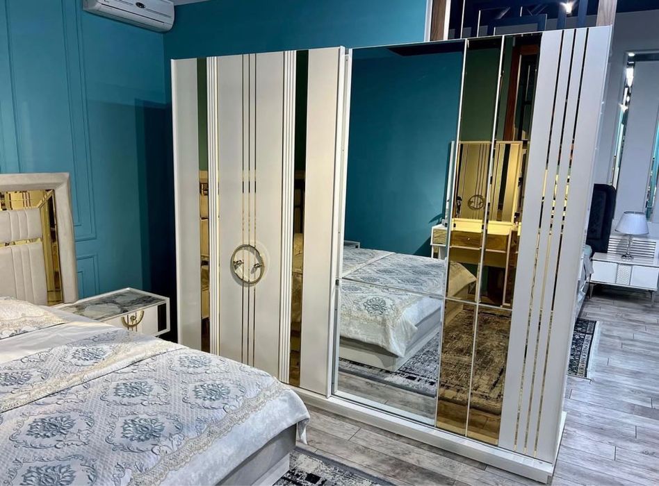 Спальный гарнитур (Турция)