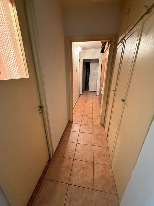 Apartament 3 camere decomandat Craiovita Noua