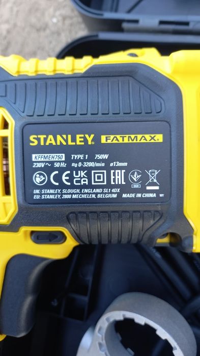 Bormașina stanley 750w
