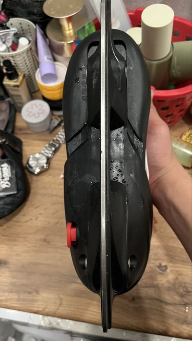 Коньки красныййй  39-41