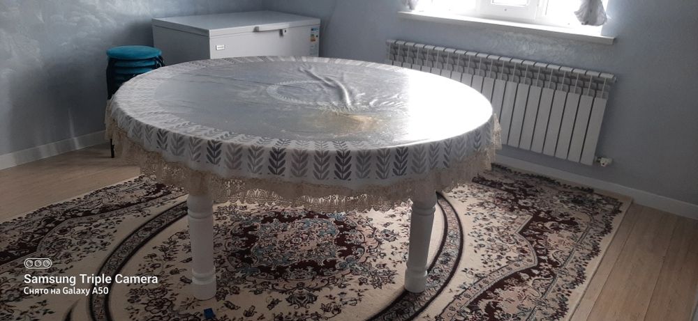 Стол 160/160 сатылады