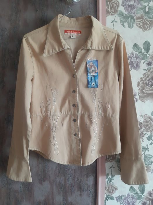 Женская одежда, вещи